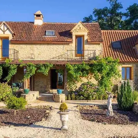 Les Fontanelles - Bellevue Vakantiehuis Marcillac-Saint-Quentin